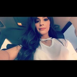 Meet your Posher, Alejandra